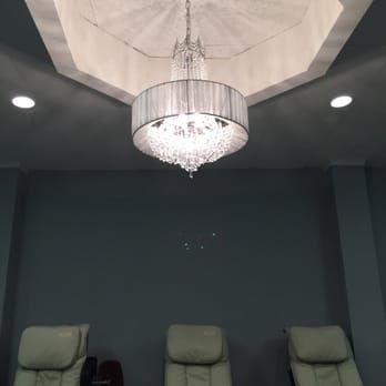 Glitter & Gloss Salon - Pretty decor! - Nail Salons Near Me - Venice, Florida Glitter & Gloss Salon - Pretty decor! - Nail Salons Near Me - Venice, Florida