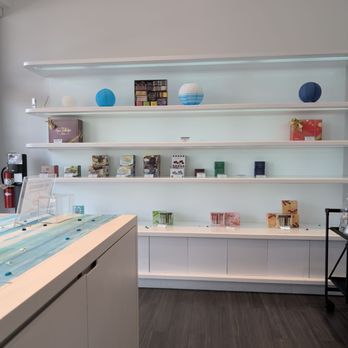 Community Experience: ROYCE' Chocolate - Almost bare shelves - Yelp Events Near Me - Houston, Texas Community Experience: ROYCE' Chocolate - Almost bare shelves - Yelp Events Near Me - Houston, Texas