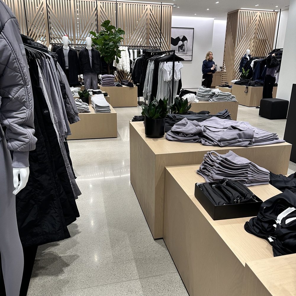 ALO - Men's Clothing Near Me - Tysons, Virginia