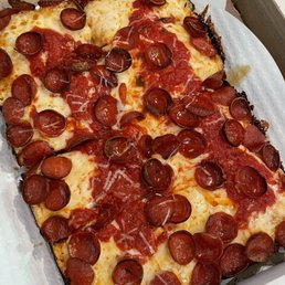 Roni Bomb (Detroit Style). Look at the little cups of juice