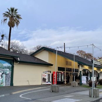 Meadowlark Dairy - Ice Cream & Frozen Yogurt Near Me - Pleasanton, California Meadowlark Dairy - Ice Cream & Frozen Yogurt Near Me - Pleasanton, California