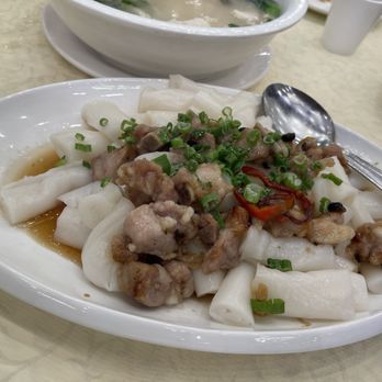 HL Peninsula Restaurant - 冬菜排骨蒸豬腸粉$20.00 - Dim Sum Near Me - Milpitas, California