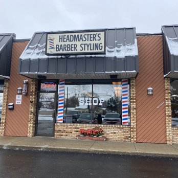 JJs Barbers - Store Front. They're open until 7 pm - Barbers Near Me - South Lyon, Michigan JJs Barbers - Store Front. They're open until 7 pm - Barbers Near Me - South Lyon, Michigan