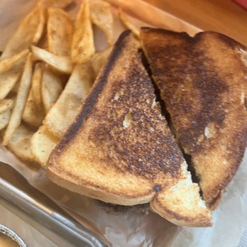Treylor Park - Patty melt and amazing fries - New American Near Me - Ponte Vedra, Florida Treylor Park - Patty melt and amazing fries - New American Near Me - Ponte Vedra, Florida