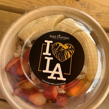 Juice Crafters - Acai - Classic Bowl - Breakfast & Brunch Near Me - Santa Monica, California Juice Crafters - Acai - Classic Bowl - Breakfast & Brunch Near Me - Santa Monica, California