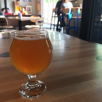 Working Draft Beer Company - Rhubarb beer - Breweries Near Me - Madison, Wisconsin