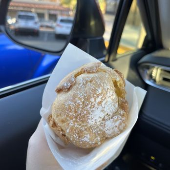 Beard Papa's - Desserts Near Me - Cupertino, California