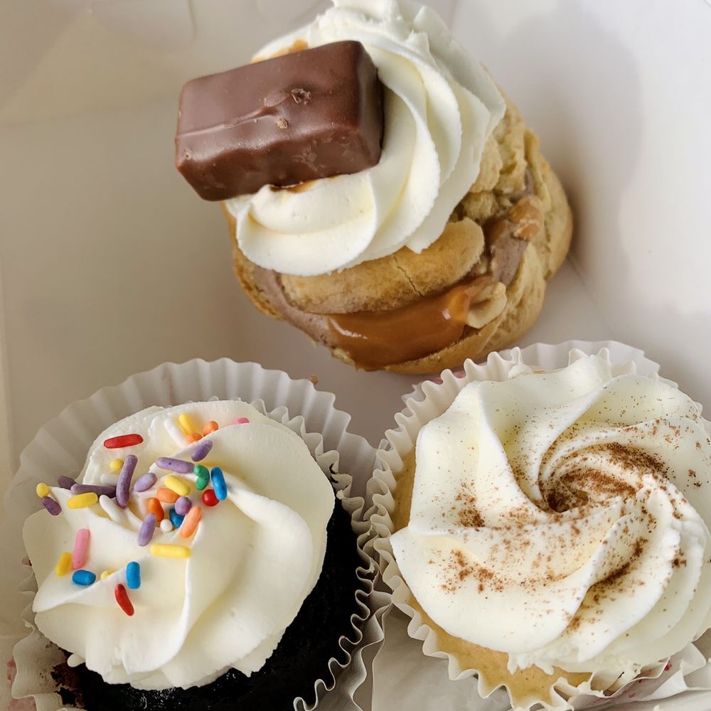 Lemon Gals - Snickers Cream Puff, Vanilla Tres Leches Cupcake, Chocolate Tres Leches Cupcake - Coffee & Tea Near Me - San Pablo, California Lemon Gals - Snickers Cream Puff, Vanilla Tres Leches Cupcake, Chocolate Tres Leches Cupcake - Coffee & Tea Near Me - San Pablo, California