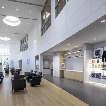Gillman Honda Houston - Gillman Honda Houston Service waiting area - Car Dealers Near Me - Houston, Texas Gillman Honda Houston - Gillman Honda Houston Service waiting area - Car Dealers Near Me - Houston, Texas