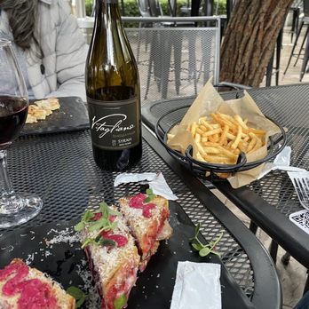 Vitagliano Winery - Wine, grill cheese sandwich, and French fries. - Wineries Near Me - Temecula, California Vitagliano Winery - Wine, grill cheese sandwich, and French fries. - Wineries Near Me - Temecula, California