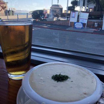 Duckie's Chowder House - Bowl of Chowder - Seafood Near Me - Cayucos, California