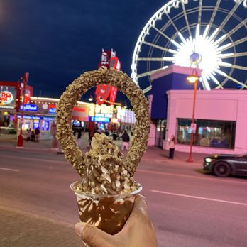 Churronut - Desserts Near Me - Niagara Falls, Ontario