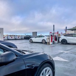Tesla Supercharger - Supercharger