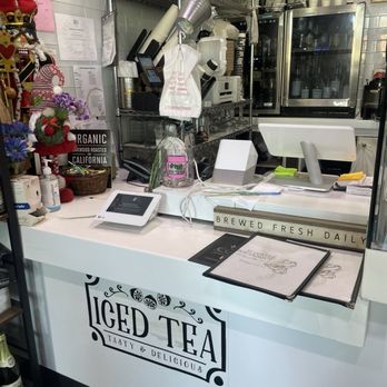 D' Coffee Bouteaque - Coffee & Tea Near Me - Palm Desert, California