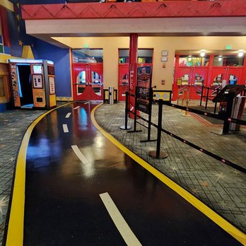 AMC Highwoods 20 - Cinema Near Me - Tampa, Florida AMC Highwoods 20 - Cinema Near Me - Tampa, Florida