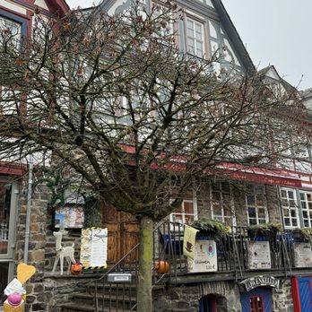 Cafe Zum Löwen - Cafes Near Me - Idstein, HE Cafe Zum Löwen - Cafes Near Me - Idstein, HE