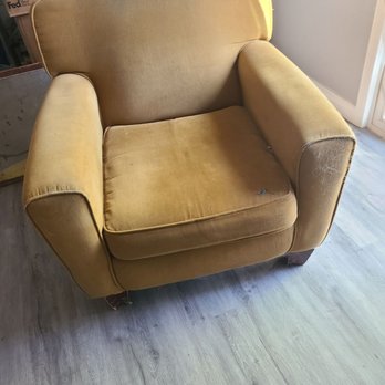 Daniel's Custom Upholstery - Before - Furniture Reupholstery Near Me - Thousand Oaks, California Daniel's Custom Upholstery - Before - Furniture Reupholstery Near Me - Thousand Oaks, California