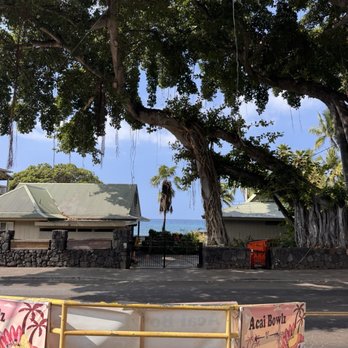 Bikini Bottoms Coffee - Coffee & Tea Near Me - Kailua-Kona, Hawaii