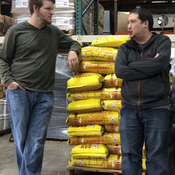 Minamoto Wholesale - Employees discussing daily difficult task and work strategy's!