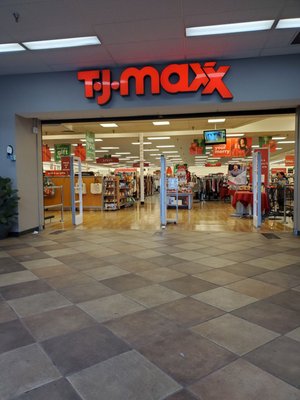 TJ MAXX - Updated December 2025 - 14 Reviews - 12285 W Center Rd, Omaha