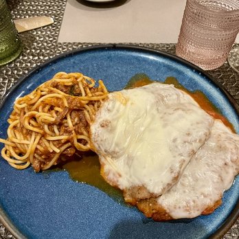 Baci Cafe and Wine Bar - Veal parmigiana with spaghetti & meat sauce - very good and a huge portion - Italian Near Me - Healdsburg, California