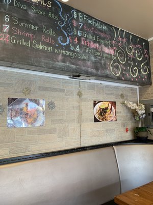 Thai Diva Cuisine by null