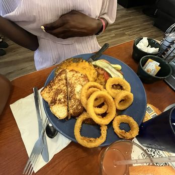 Sam's No 3 - Breakfast & Brunch Near Me - Denver, Colorado Sam's No 3 - Breakfast & Brunch Near Me - Denver, Colorado