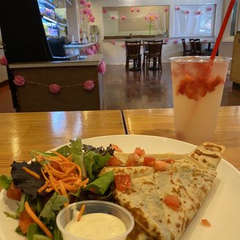 Le Palais Sucre - chicken pesto and strawberry lemonade... - Creperies Near Me - Pleasanton, California Le Palais Sucre - chicken pesto and strawberry lemonade... - Creperies Near Me - Pleasanton, California