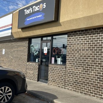 Tee’s Tacos - Outside - New Mexican Cuisine Near Me - Fargo, North Dakota