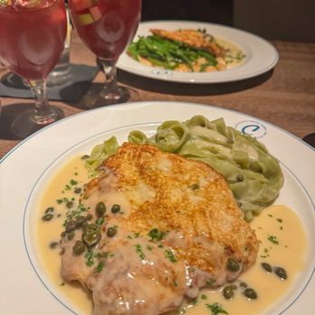 Catalina Kitchen And Bar - Chicken piccata - Bars Near Me - Charlotte, North Carolina