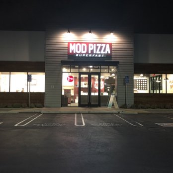 MOD Pizza - Exterior at night - Pizza Near Me - Long Beach, California
