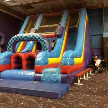 Pump It Up | Concord - The large slide - Kids Activities Near Me - Concord, California Pump It Up | Concord - The large slide - Kids Activities Near Me - Concord, California