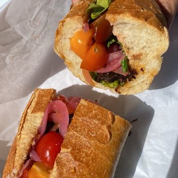 Breadsong - Bakeries Near Me - Carmel-by-the-Sea, California
