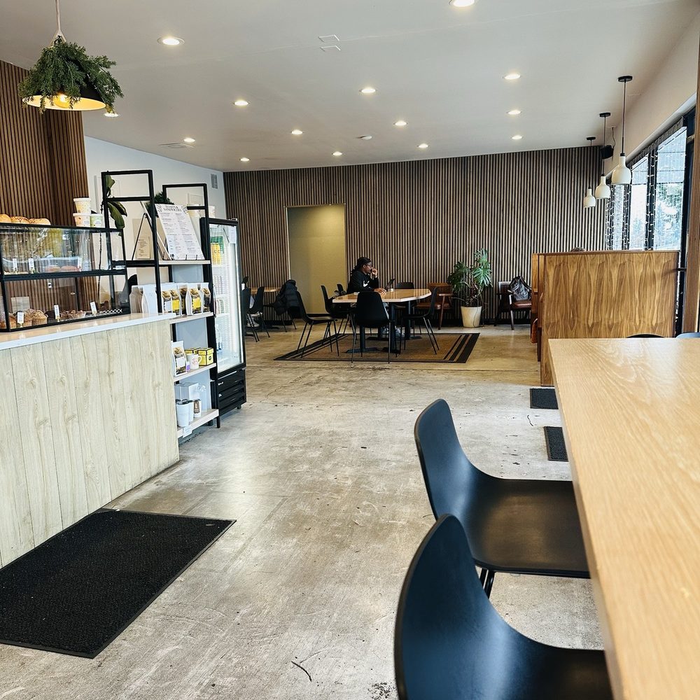 Gold Cup Coffee House - Lobby - Coffee & Tea Near Me - Vancouver, Washington Gold Cup Coffee House - Lobby - Coffee & Tea Near Me - Vancouver, Washington