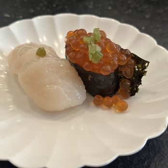 Kiitsu - SCALLOP NIGIRI and IKA NIGIRI 1PC - Japanese Near Me - Los Angeles, California