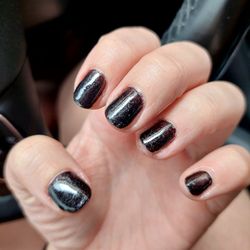 Galaxy Nail's And Spa - Very uneven polish - thumb is thick while pinky is almost see through. Part of index finger isn't even polished.