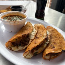 Robles Taqueria - AMAZING!!!! Naver miss it ! Queso Birria