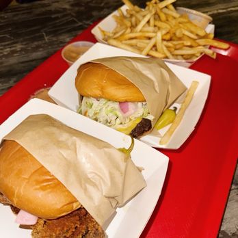 Golden Tiger - Pesto chicken sandwich + smash Golden Burger + Fries - Food Trucks Near Me - Austin, Texas Golden Tiger - Pesto chicken sandwich + smash Golden Burger + Fries - Food Trucks Near Me - Austin, Texas