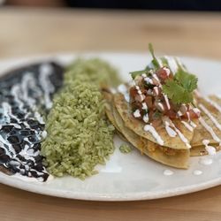 Cañonita - Chicken Quesadillas
