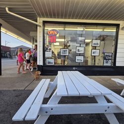 Carius Creamery - Lots of seating!