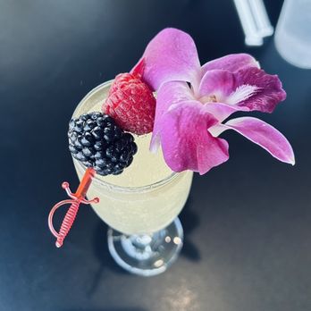 Calafia Kitchen - Grapefruit mimosa - Breakfast & Brunch Near Me - Livermore, California
