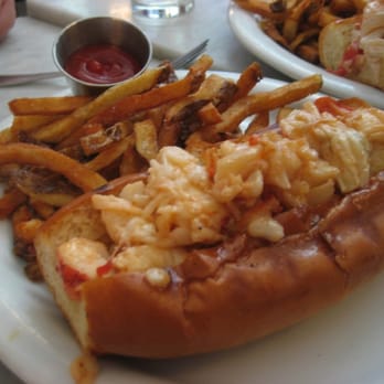 Neptune Oyster - Hot lobster roll - Seafood Near Me - Boston, Massachusetts Neptune Oyster - Hot lobster roll - Seafood Near Me - Boston, Massachusetts