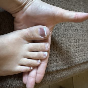 D - Luxe Nails Studio - Toenail polish came off within two days and is uneven. - Nail Salons Near Me - Moreno Valley, California