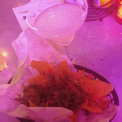 Lucy Lou - Nachos en Margaritas