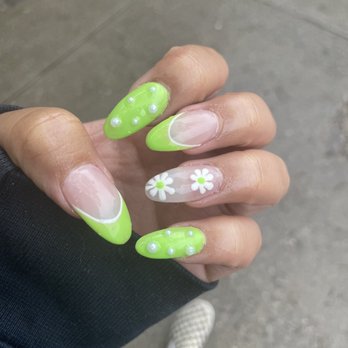 Rainbow Nail Salon - Full set with design - Nail Salons Near Me - Long Island City, New York Rainbow Nail Salon - Full set with design - Nail Salons Near Me - Long Island City, New York