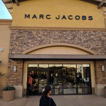 Cabazon Outlets - Outlet Stores Near Me - Cabazon, California