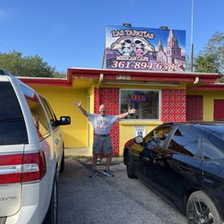 Las Tapatias Mexican Cafe - Outside of business