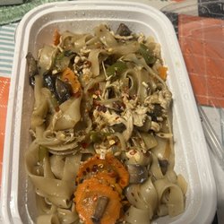 Thai D'Lish - Drunken noodles.