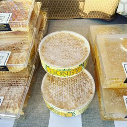 Honey Lake Bee - Honeycomb from Honey Lake Bee Co beehives