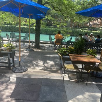 Pinched on the River - Patio seating - Mediterranean Near Me - Chicago, Illinois Pinched on the River - Patio seating - Mediterranean Near Me - Chicago, Illinois